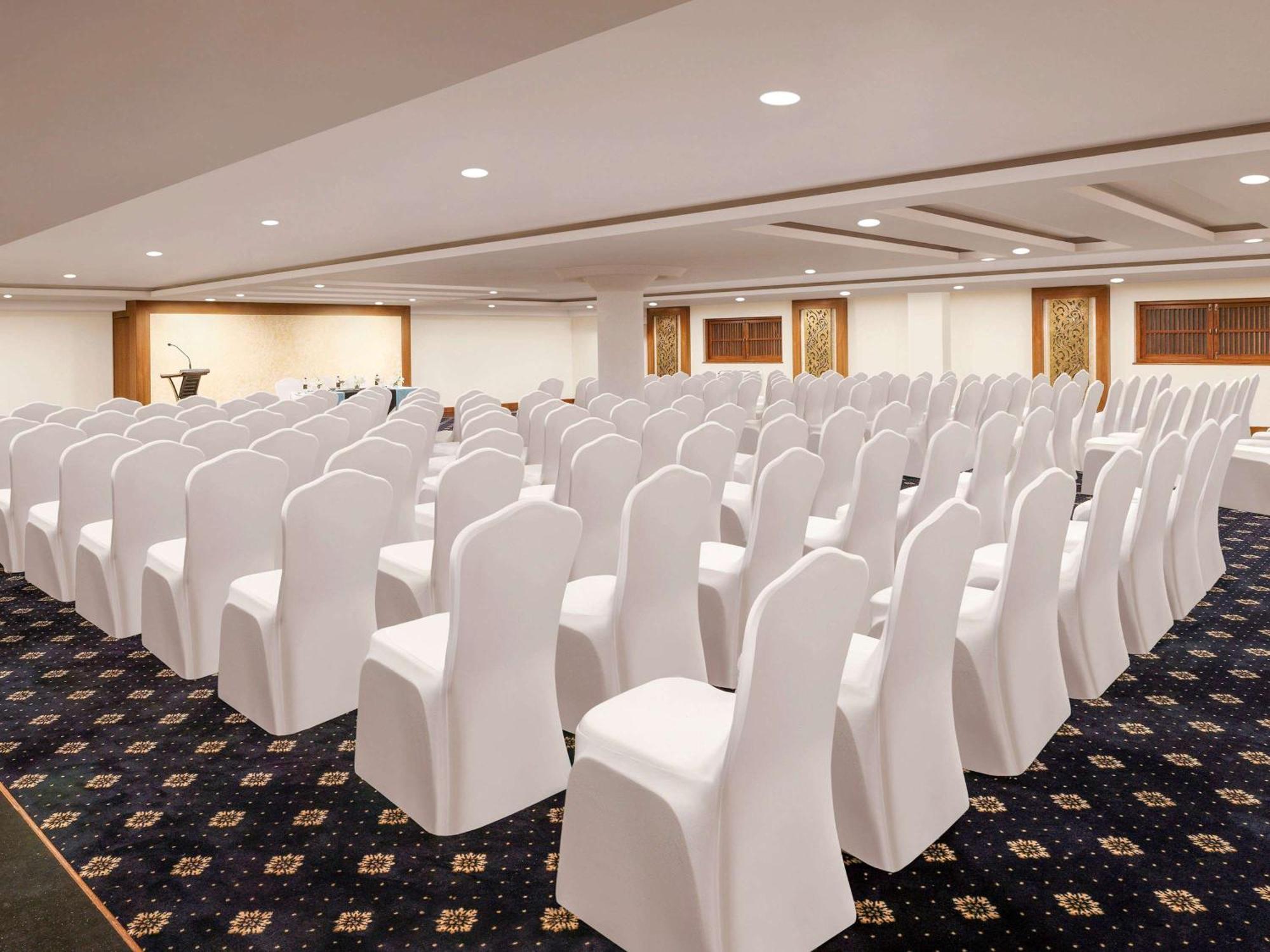 Resort Novotel Goa Dona Sylvia