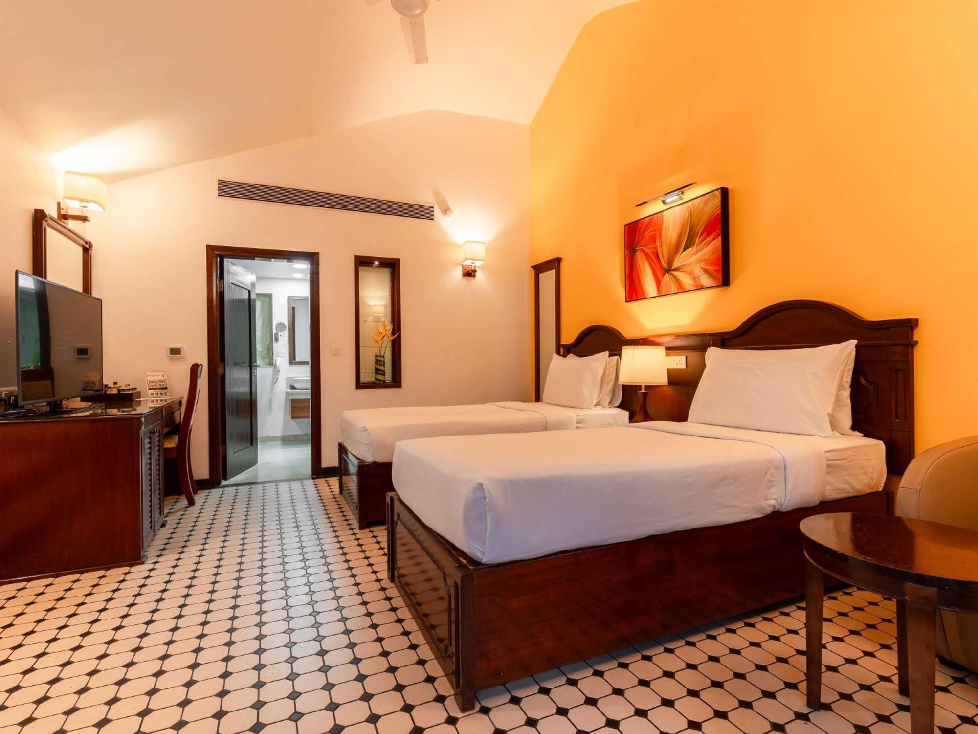 Novotel Goa Dona Sylvia Resort 5*